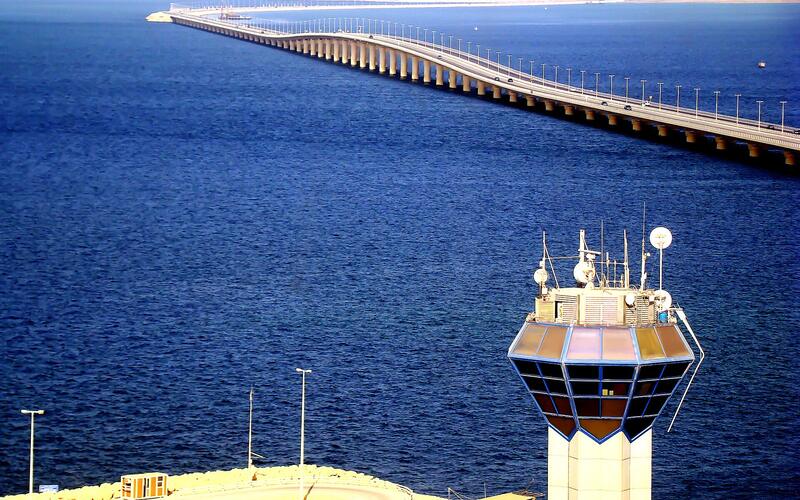 De King Fahd Causeway tussen Saoedi-Arabië en Bahrein